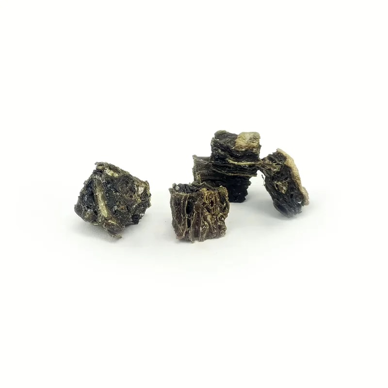 Cubes de peau de saumon — Friandises pour chien, photo 1 sur 2